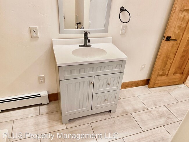 Building Photo - 1 br, 1 bath House - 232 NW Florida B