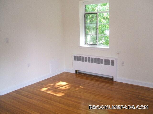 Building Photo - 84 St Paul St