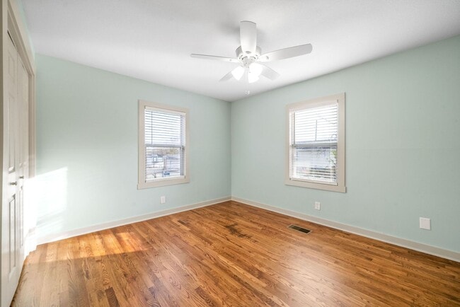 Building Photo - Renovated 3 Bedroom Home For Rent Near Downtown Clarksville