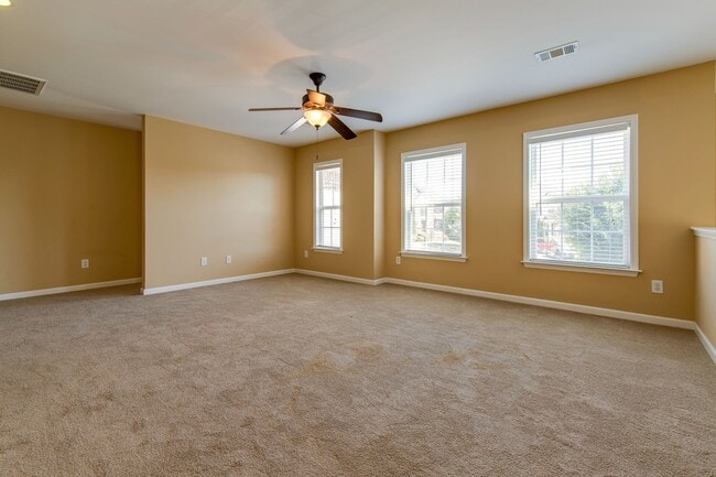 Building Photo - AVAILABLE NOW. 4 Bedroom 3 Bath. Over 3,000 square feet at  Providence Place.  Close to everythin...