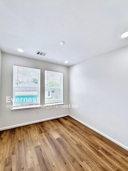 Building Photo - 9913 Porto Rico Rd