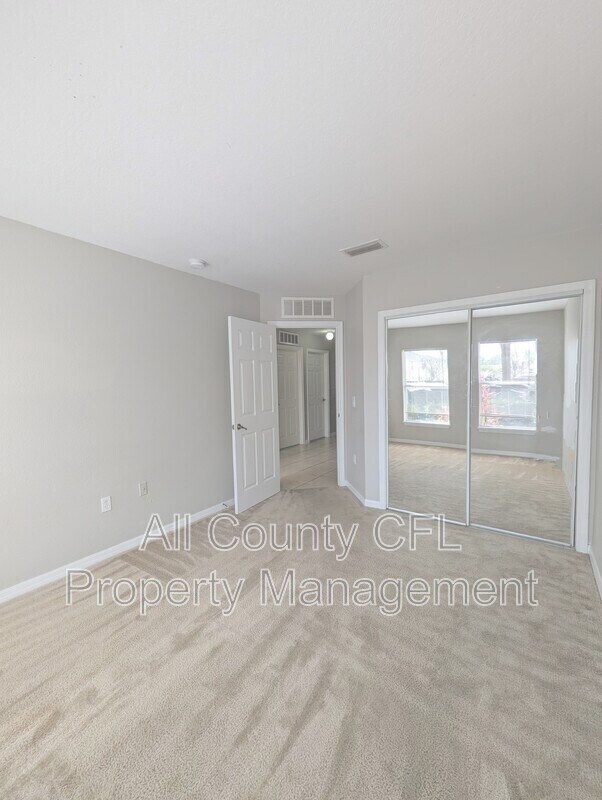 Building Photo - 2816 Club Cortile Cir