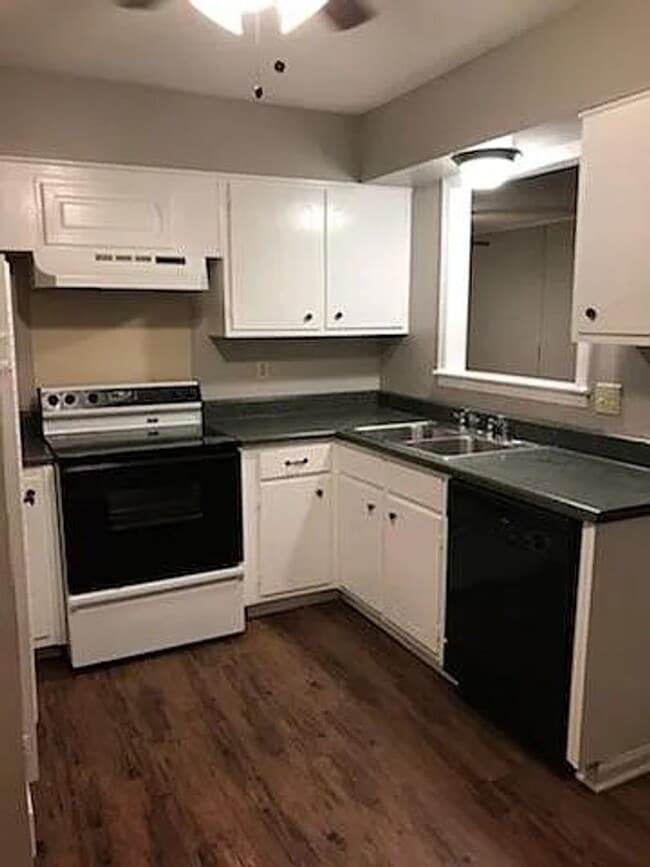 Building Photo - Charming 3BR Home in Colonial Hills – Quiet Southaven Neighborhood |Move In Ready