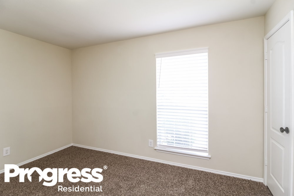 Building Photo - 412 Round Rock Dr
