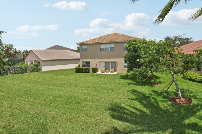 Building Photo - 16710 NW 12th St