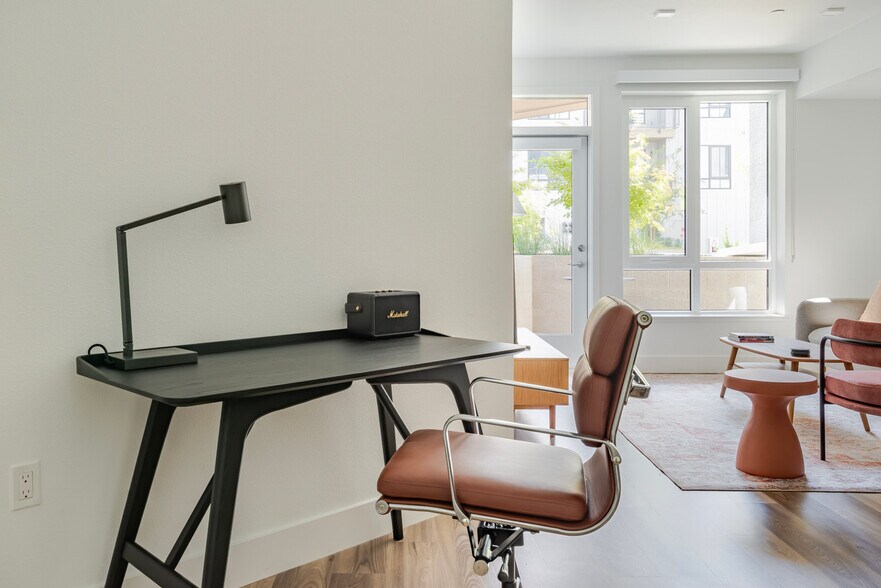 Building Photo - 85 Cleaveland Rd