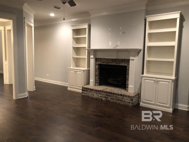 Building Photo - 30220 Persimmon Dr