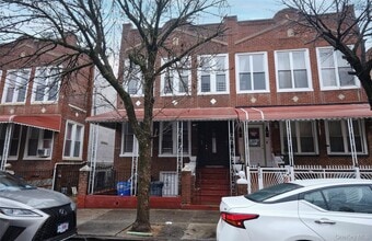 Building Photo - 563 Miller Ave