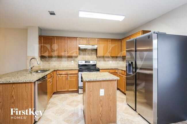 Building Photo - 1615 Wavecrest Dr