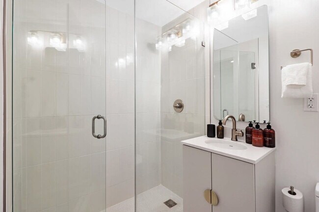Building Photo - 4025 Indian Creek Dr