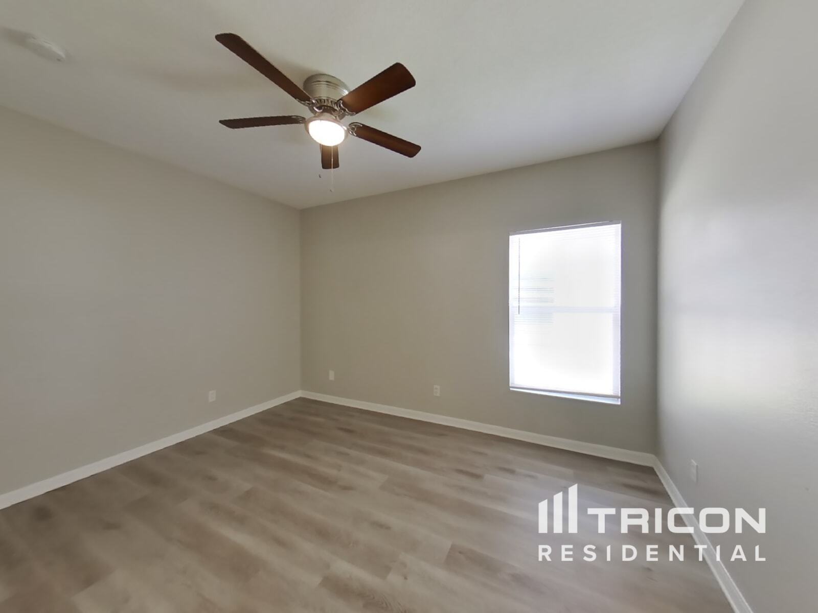 Building Photo - 5020 Anclote River St