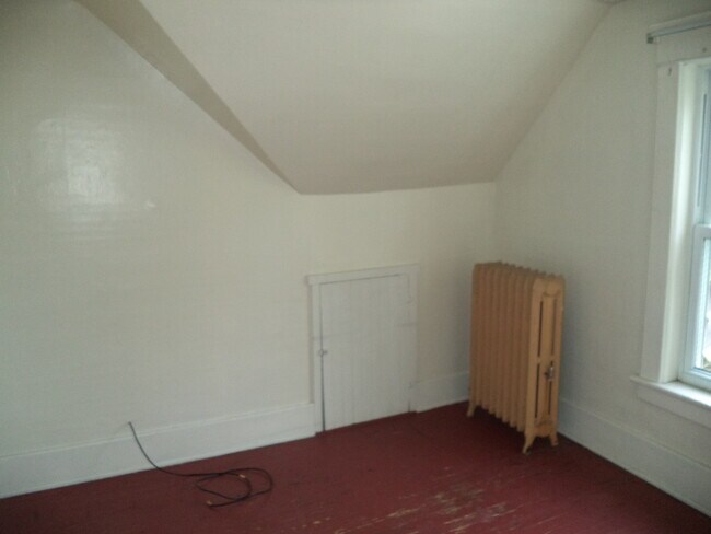 Building Photo - 426 S Atherton St