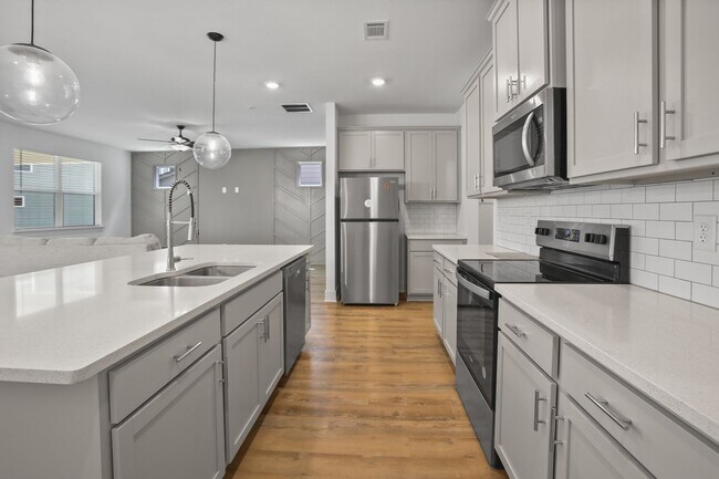 Building Photo - 3411 Adler Trl