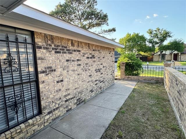Building Photo - 3646 Country Club Dr W