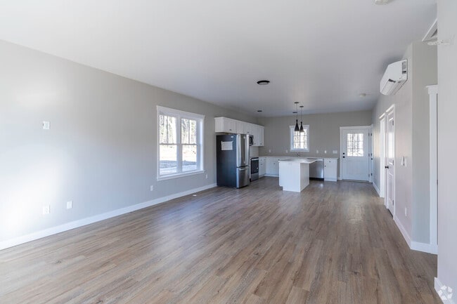 Building Photo - 2 Cottage Ln