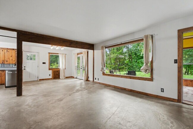 Building Photo - 7204 Thornapple River Ct SE