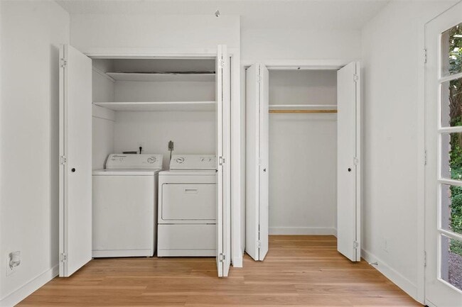 Building Photo - 620 S 1st St