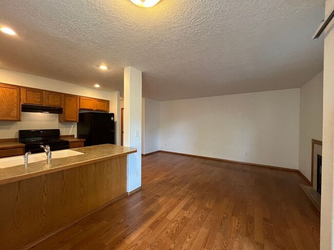 Building Photo - 3-Bedroom, 2-Bath, 1454sq ft Home!