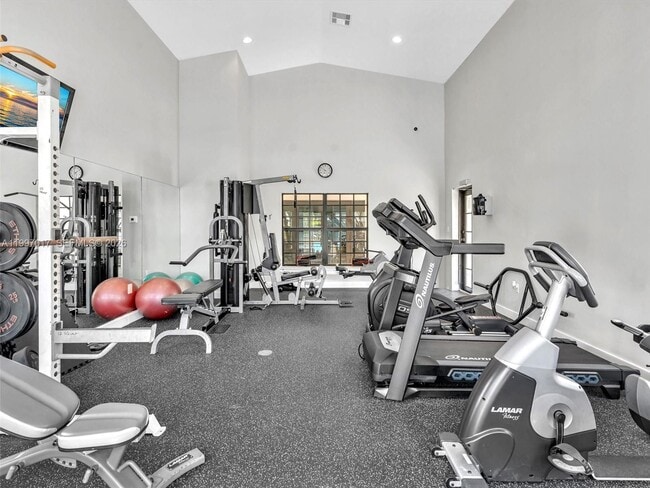 Building Photo - 2901 Hidden Harbour St