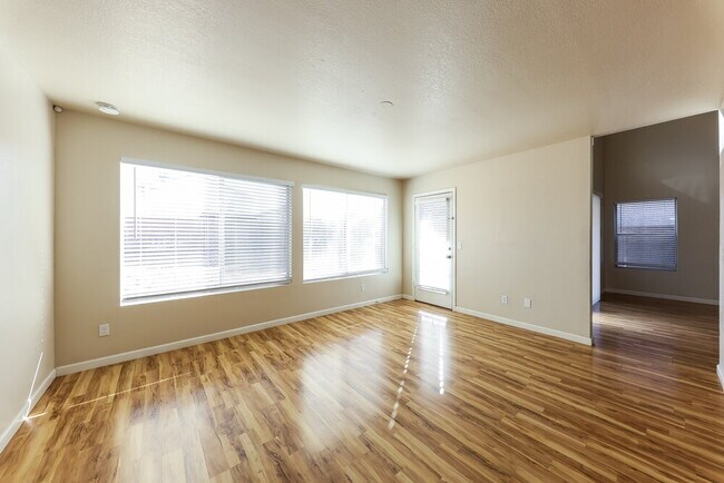 Building Photo - 20835 N 2nd Ave