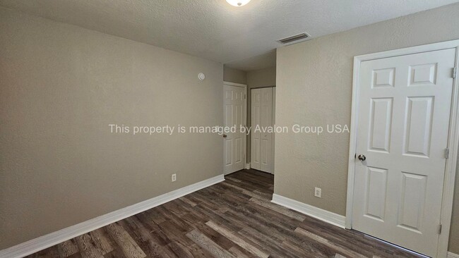 Building Photo - 2135 Corot Ct
