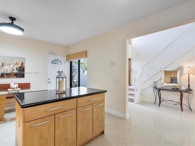 Building Photo - 3620 Yacht Club Dr