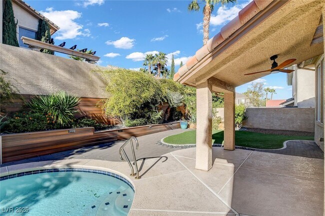 Building Photo - 9704 Cameo Rose Ln