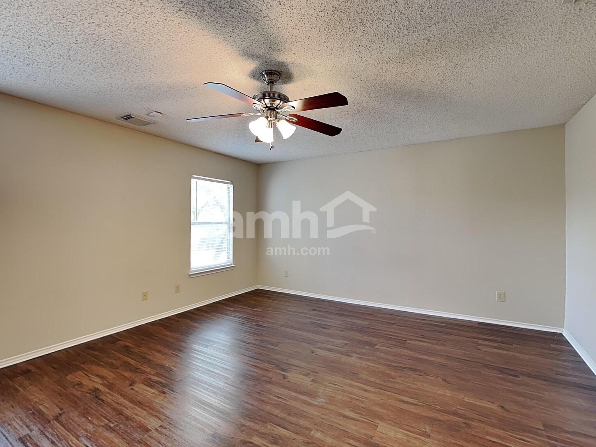 Building Photo - 438 Terra Cotta