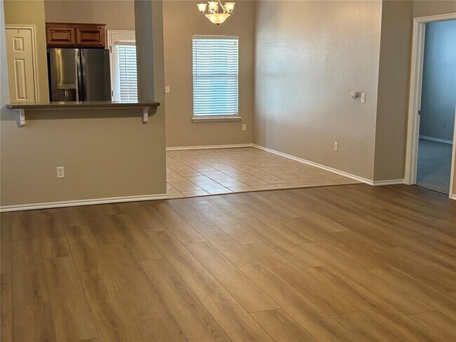 Building Photo - 3005 Grant Rd