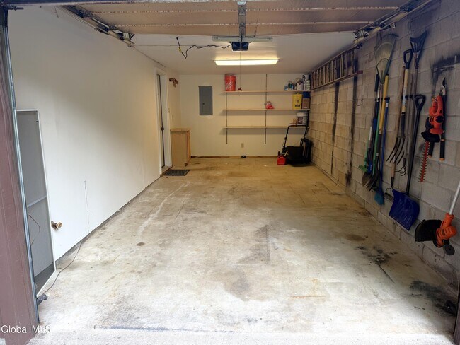 Building Photo - 44 Thimbleberry Rd
