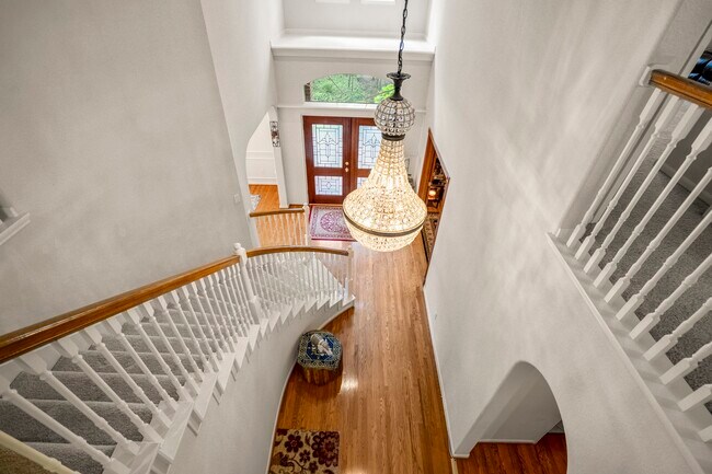 Building Photo - 51 Clingstone Pl