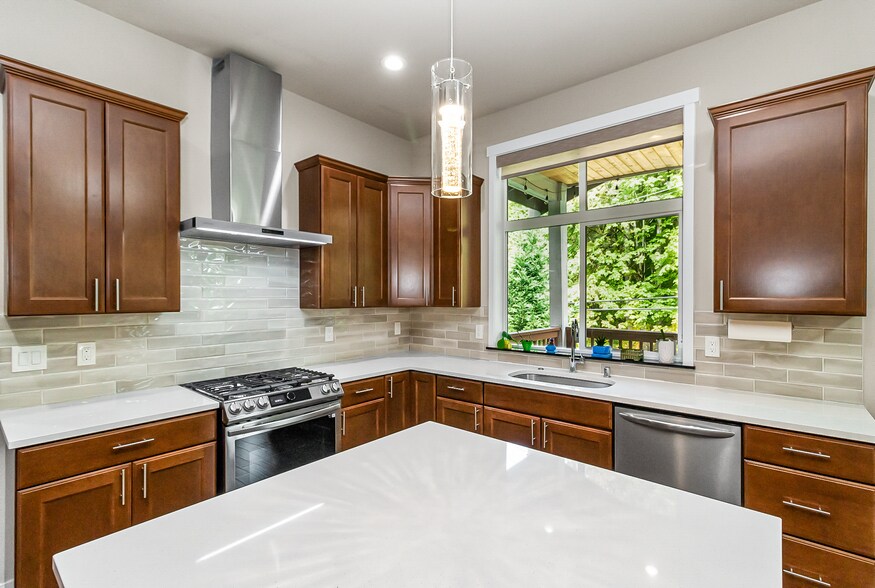 Building Photo - 15312 NE Woodland Pl