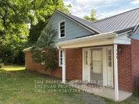 Building Photo - 130 Lilly Ave