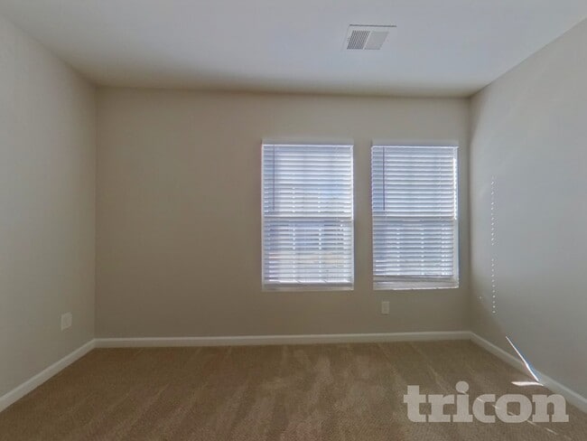 Building Photo - 341 Freeman Cir