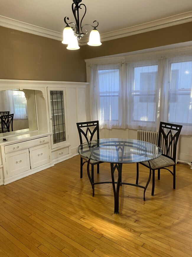 Building Photo - 3406 N Downer Ave