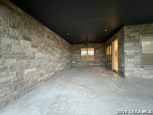 Building Photo - 4811 Viewcrest Rd