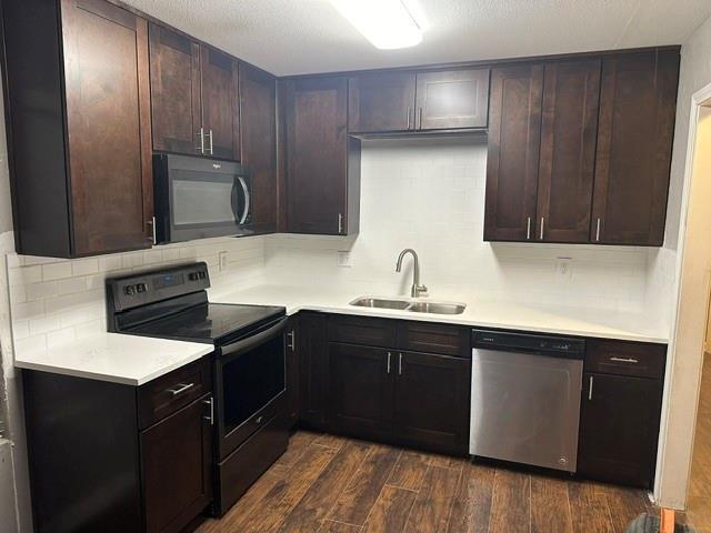 Building Photo - 505 S 5th St