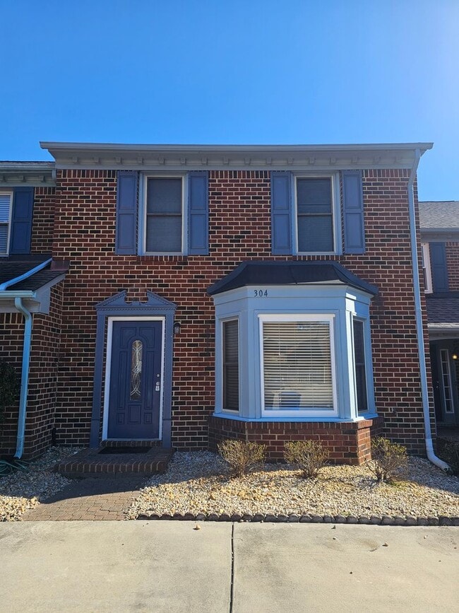 Building Photo - 304 Boerum Ct