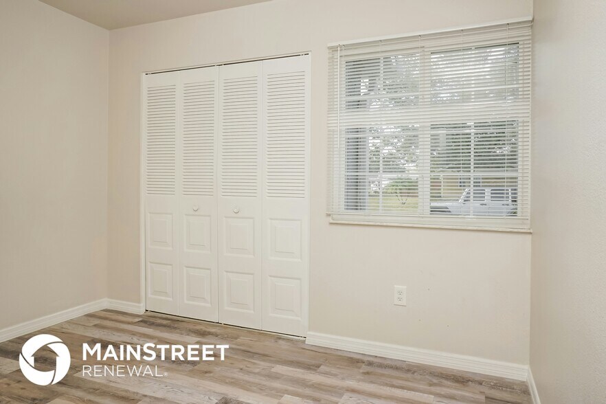 Building Photo - 5940 Talbrook Rd