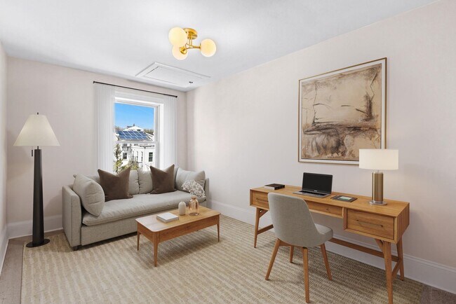 Building Photo - 284 6th St