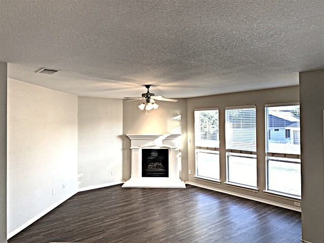 Building Photo - 5008 Odeum Ct