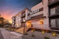 Building Photo - 835 E Lomita Ave