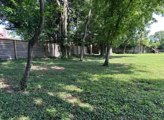 Building Photo - Charming Prospect Cottage with Spacious Yard