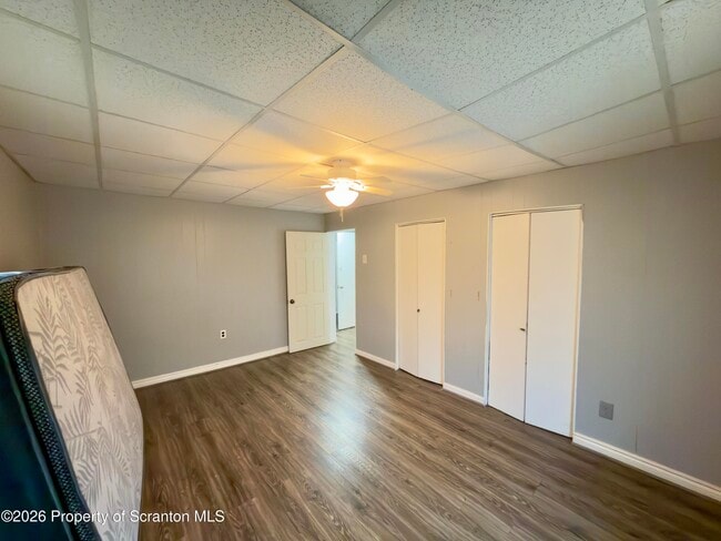 Building Photo - 536 Moosic Rd