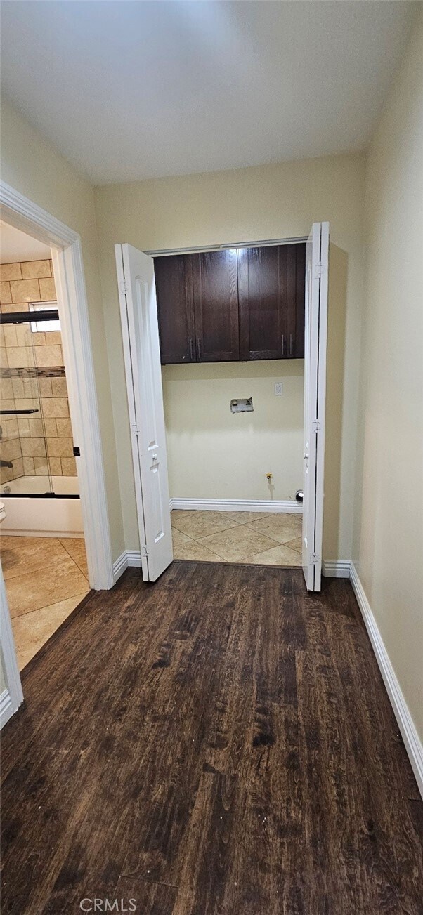 Building Photo - 611 E 75th St