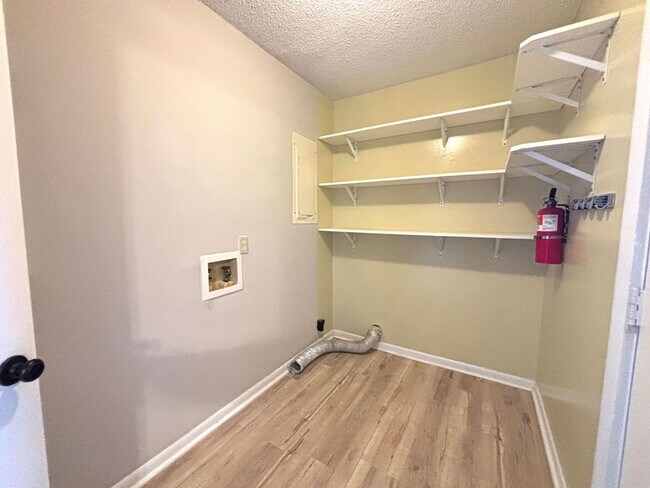 Building Photo - Available now. Water included! Great 2BR/1.5 BA Townhouse in Central James Island!