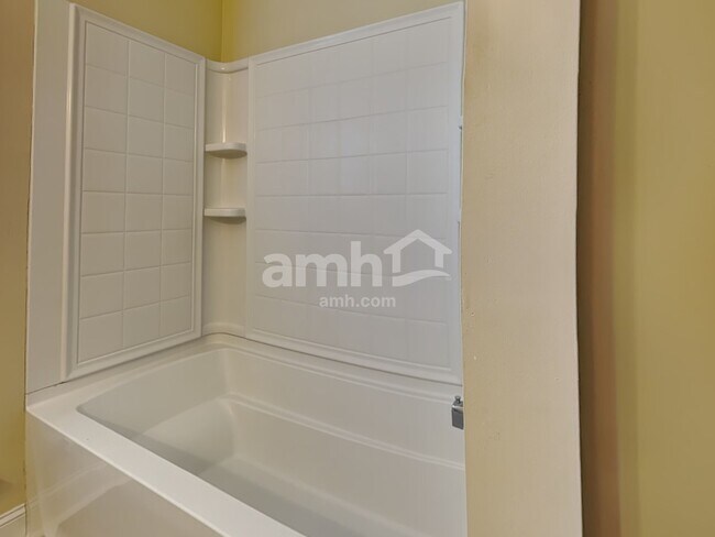 Building Photo - 134 Aquinnah Dr