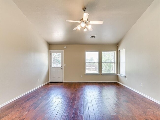 Building Photo - 18100 Calle Way