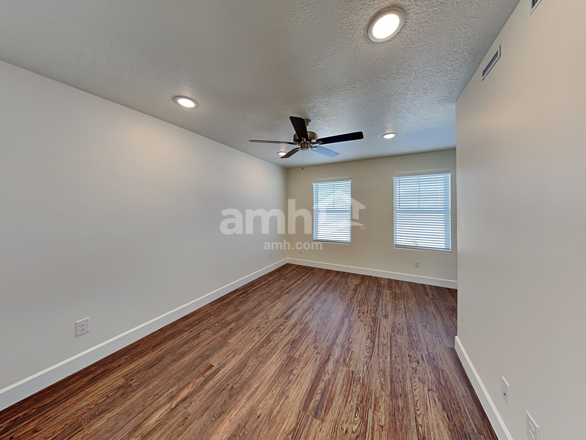 Building Photo - 6047 W Copperhawk Dr