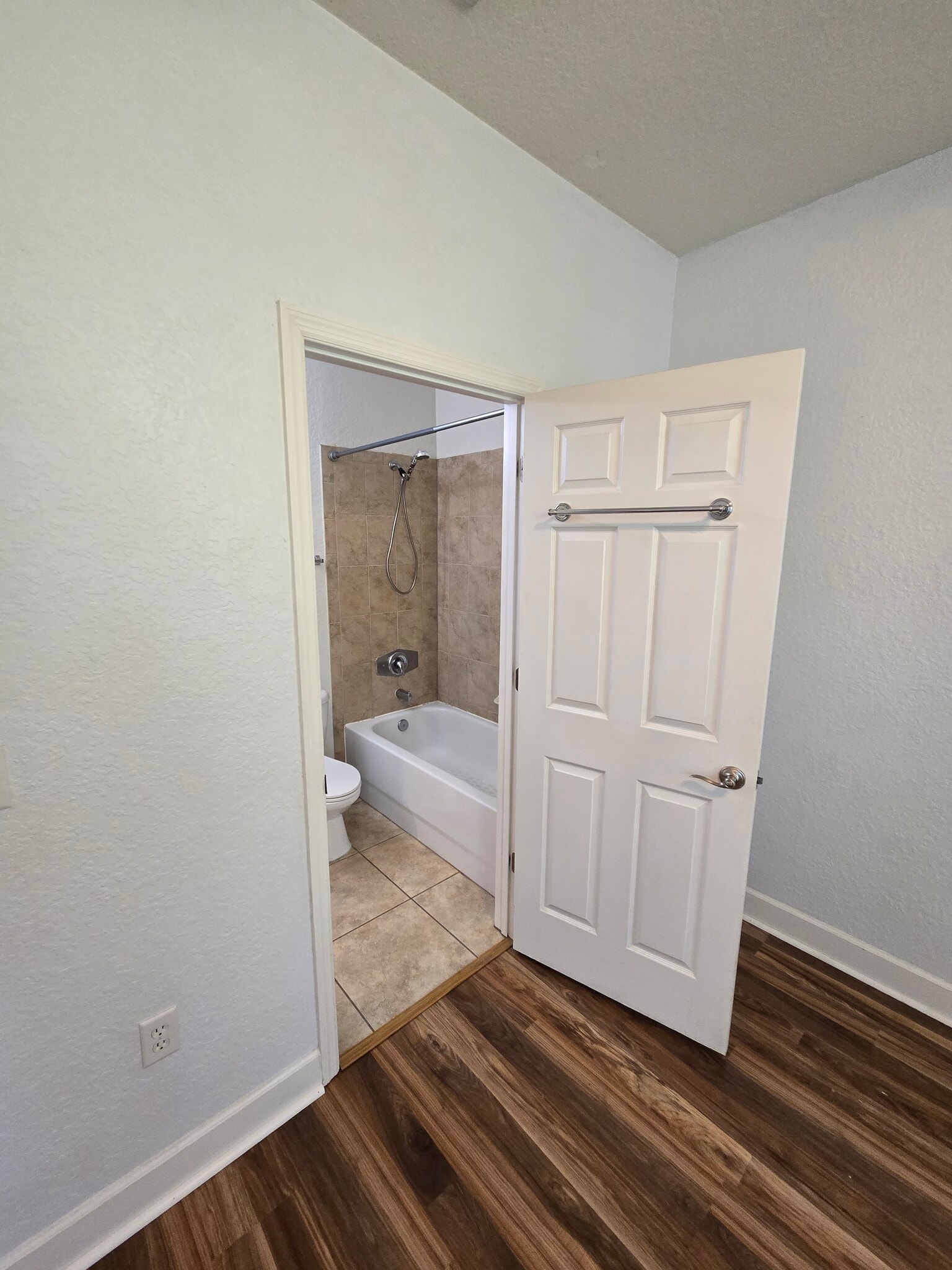 Building Photo - 2508 SW 35th Pl